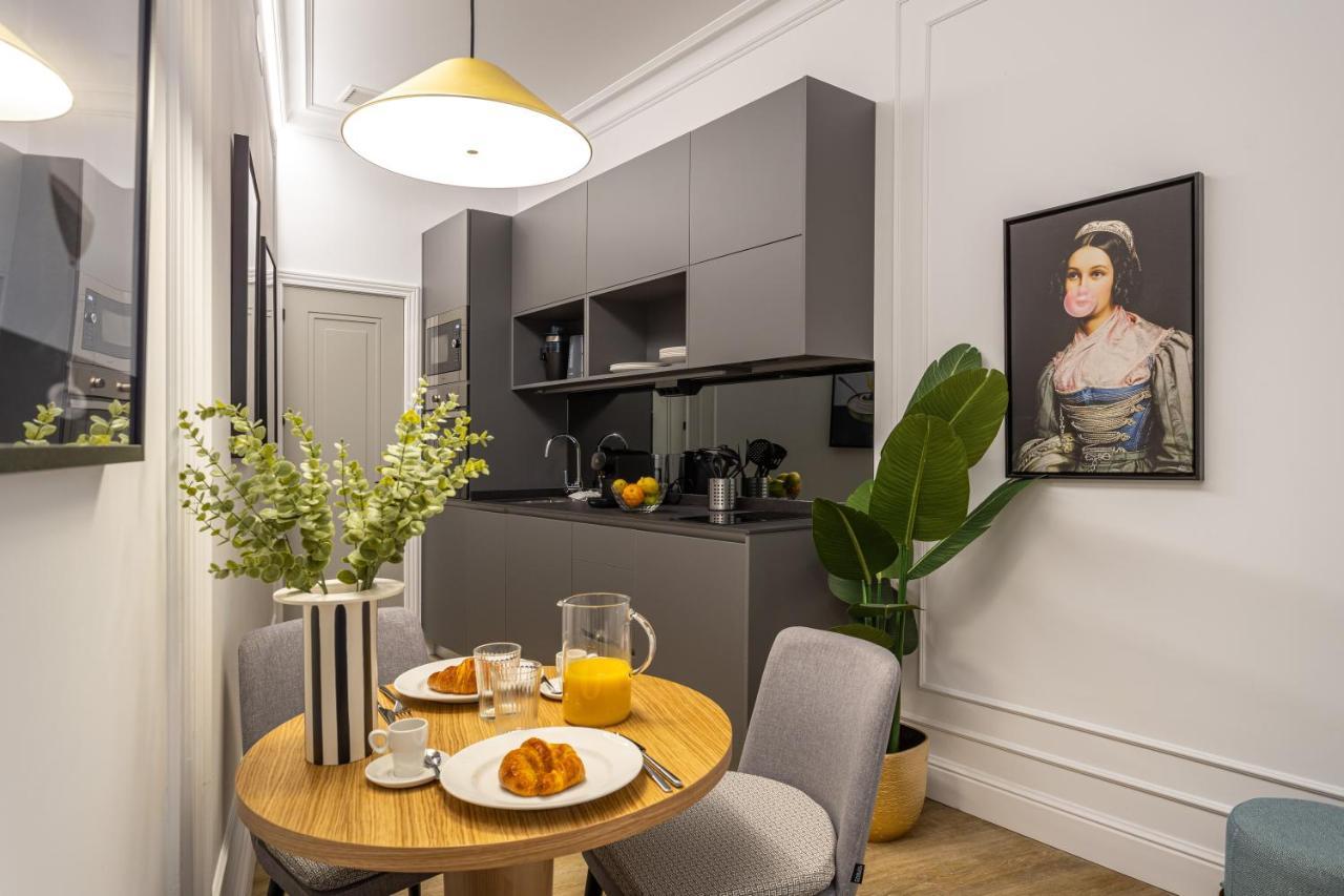 Aspasios Abada Apartments มาดริด ภายนอก รูปภาพ
